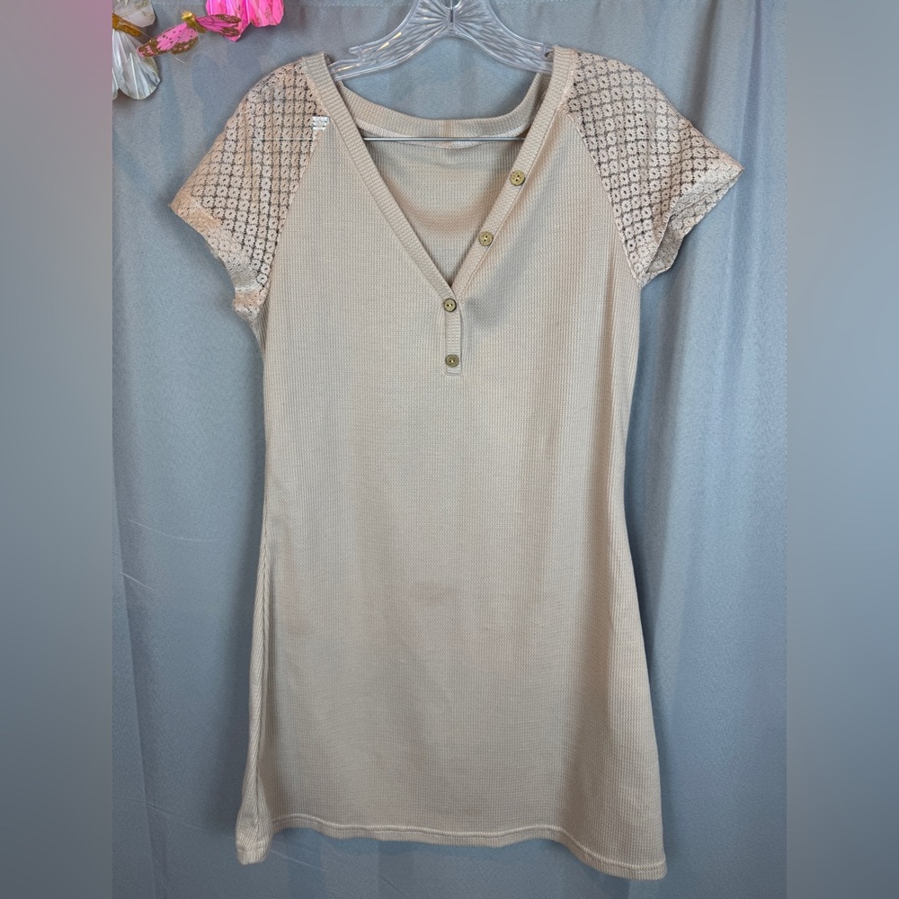 Cupshe Short Sleeve V Neck Mini Dress- Size Small - Picture 3 of 9